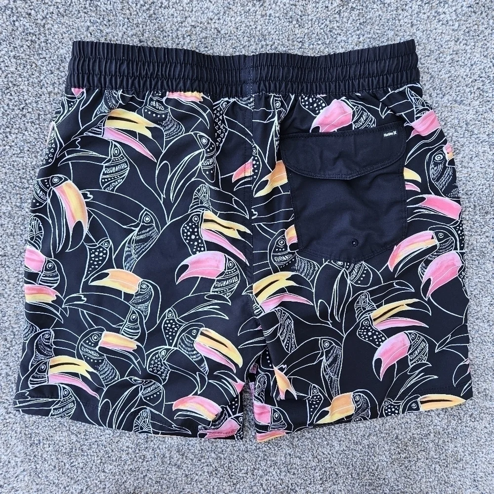Hurley Party Pack Volley Swim Shorts Trunks Hawaiian Tropical Casual Mens Medium